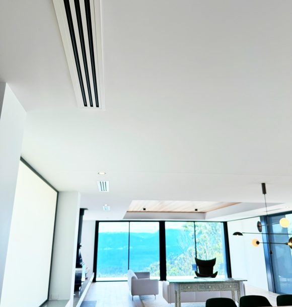 LinearSlot_in_Living-Room